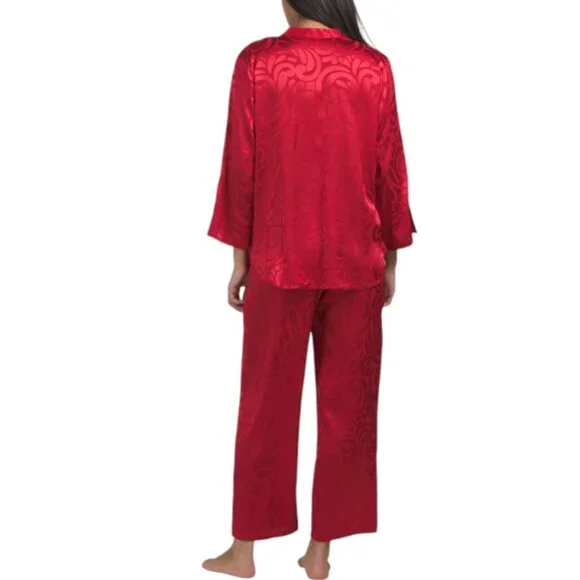 N NATORI 2pc Scroll Satin Jacquard Long Sleeve Pajama Set